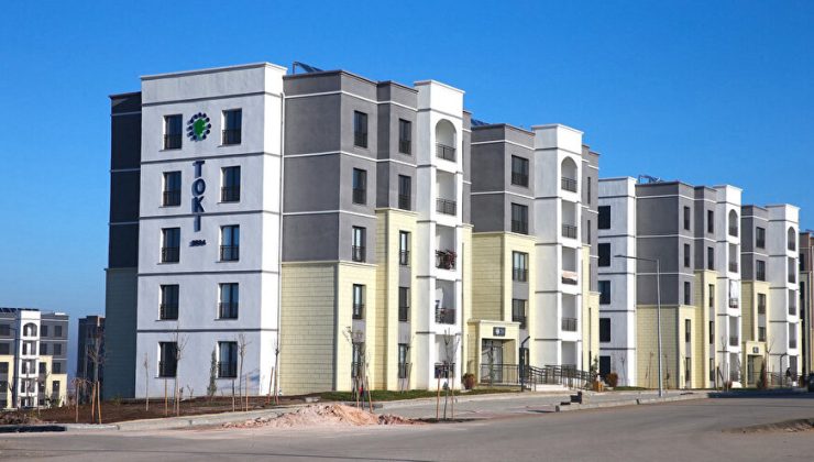 Bağlar Oğlaklı’da Sosyal Konut Tepkisi: Hak Sahipleri Hem Kira Hem Taksit Ödüyor