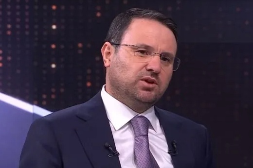“Alo Adalet” Hattı Geliyor: Ben 86 milyonun Adalet Bakanıyım
