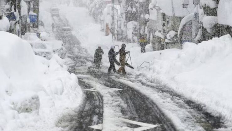 Japonya’da kar felaketinde 46 kişi öldü 558 kişi yaralandı