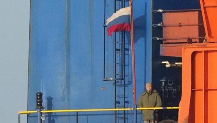 Rusya, ticaret gemileri için silahlı refakatçi bulundurmayı değerlendiriyor