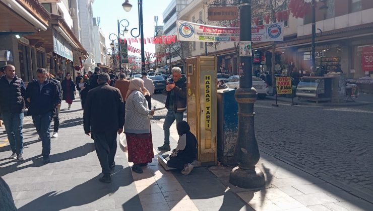 Sur’da Dilencilere Zabıta Müdahalesi