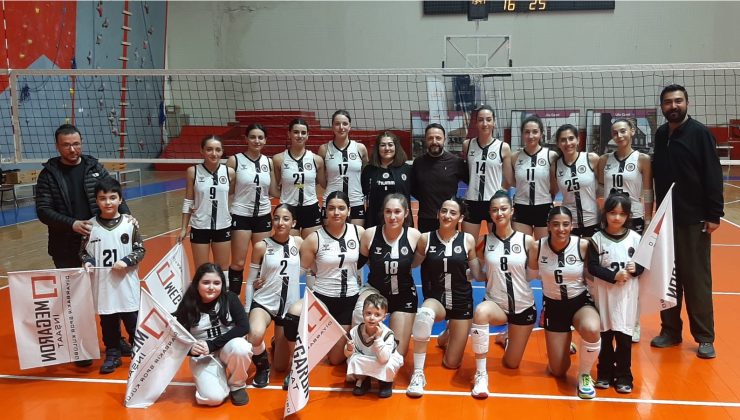 Megaron İnşaat Diyarbakırspor’un Sultanları Bölge Şampiyonu Oldu