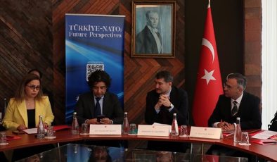 Paris’te Türkiye ve NATO ilişkilerini konu alan yuvarlak masa toplantısı düzenlendi