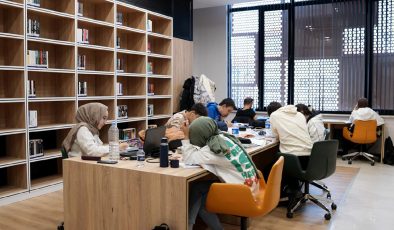 Konya’da kütüphanelerde masa rezervasyonu uygulaması
