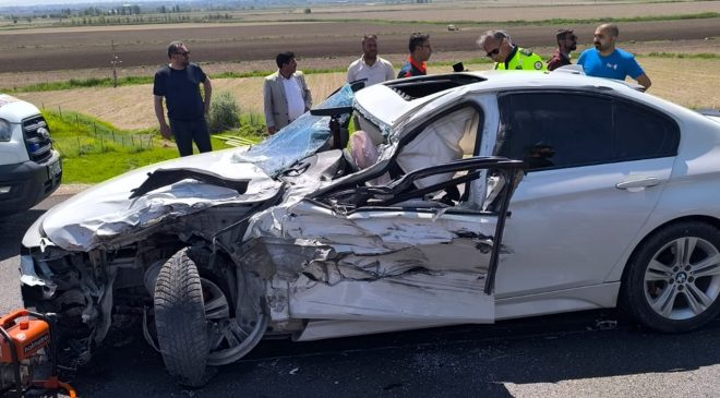 Batman-Diyarbakır yolunda zincirleme kaza: 2 yaralı