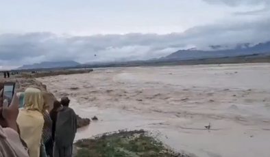 Afganistan’da sel: Yaklaşık 100 ölü