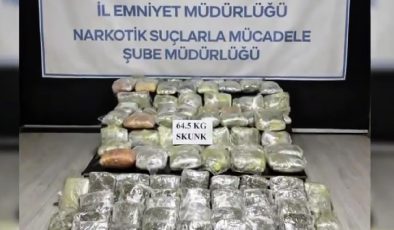 Hakkari’de narkotik operasyonu: 64,5 kilogram uyuşturucu ele geçirildi
