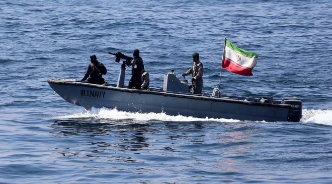 İran Devrim Muhafızları ABD bağlantılı gemiye el koydu