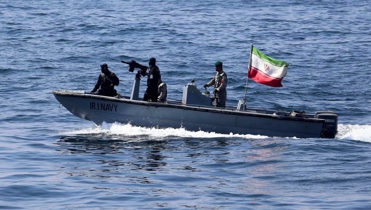 İran Devrim Muhafızları ABD bağlantılı gemiye el koydu