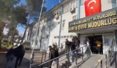 “Suflör” Yöntemiyle 37 Milyonluk Vurgun: 4 İlde 23 Gözaltı