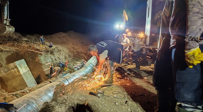 Diyarbakır’da Ana Su Hattında Arıza: DİSKİ Ekipleri Sahada Onarım Çalışması Başlattı