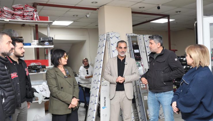 Kayapınar’da Esnafla Buluşma: Eş Başkanlar Sahaya İndi