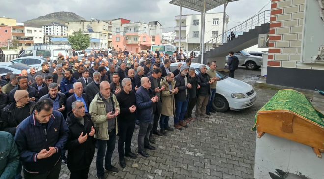 Diyarbakır’ın duayen gazetecisi Bülent Boztepe’yi son yolculuğuna uğurladık