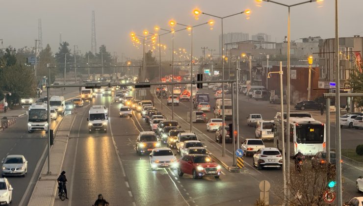 Diyarbakır’da Trafik Alarmı: Artık Bekleyecek Zaman Yok, Raylı Sistem Şart