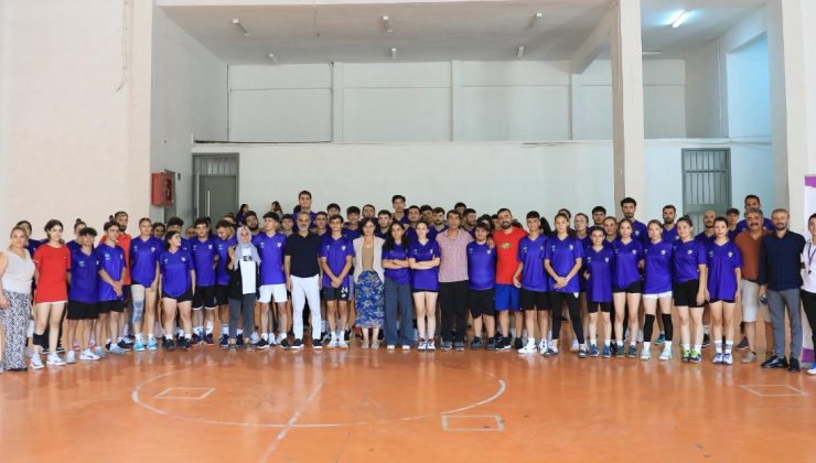 Kayapınar’dan Gençlere Büyük Destek