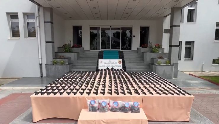 İstanbul ve Adana’da Dev Operasyon: Binlerce Kaçak Silah Ele Geçirildi