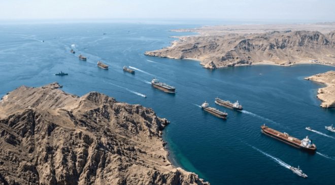 İran Hürmüz’ü yeniden kapattı