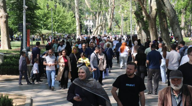 Kurban Bayramı tatilinin son gününde tarihi yarımadada yoğunluk zirveye çıktı
