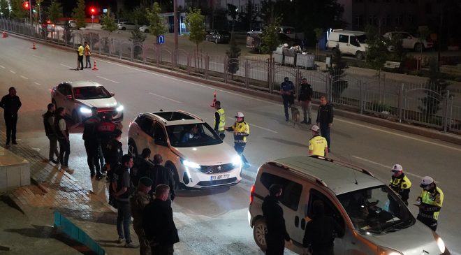 Şırnak’ta bin 800 polisle “Huzur Şırnak” uygulaması yapıldı