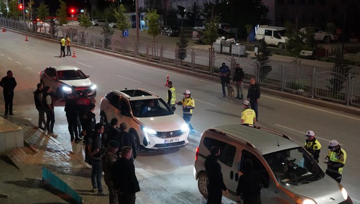 Şırnak’ta bin 800 polisle “Huzur Şırnak” uygulaması yapıldı