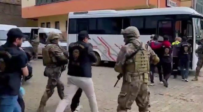 Diyarbakır dahil 22 ilde organize suç operasyonu: 23 tutuklama