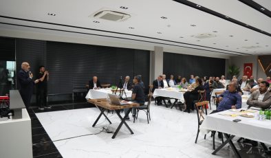 Diyarbakır’da Tekstil Sektörünün Geleceği Masaya Yatırıldı