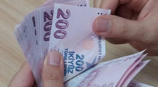 Emekli maaşları ve Kurban Bayramı ikramiyelerinin ödeme takvimi açıklandı
