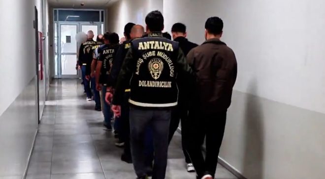 Antalya merkezli dolandırıcılık operasyonunda 14 şüpheli tutuklandı