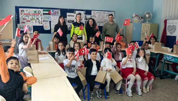 Jandarmadan Miniklere Trafik Eğitimi