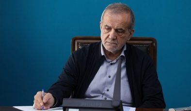 İran Cumhurbaşkanı uluslararası internet erişiminin yeniden açılması emrini verdi