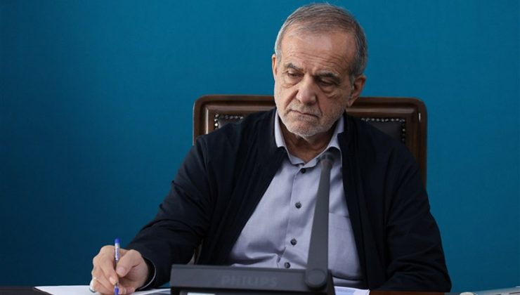 İran Cumhurbaşkanı uluslararası internet erişiminin yeniden açılması emrini verdi