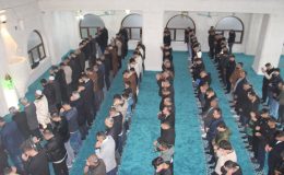 Mardin’de bayram namazı dualarla eda edildi