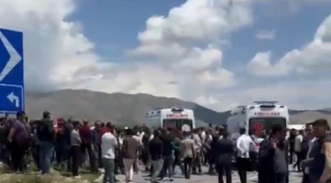 Van’da feci kaza: 4 ölü, 2 yaralı