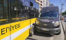 Batman’da belediye otobüsü ile minibüs çarpıştı