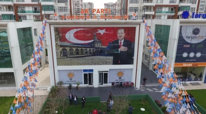 AK Parti Diyarbakır İl Başkanı Görevden Alındı İddiası