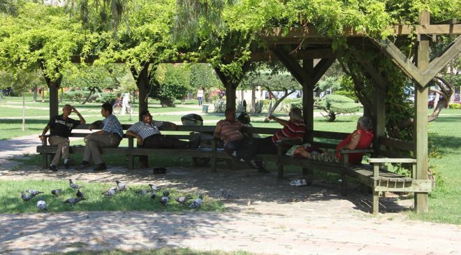 Sıcak hava etkisini sürdürüyor, iki il için sağanak uyarısı