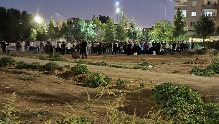 Batman’da mezarlıkta kanlı saldırı: Baba, oğlu ve yeğeni toprağa verildi