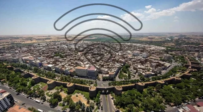 Diyarbakır Adliyesi Çevresinde İnternet Kesintisi Tepkisi: Esnaf İş Yapamaz Hale Geldi