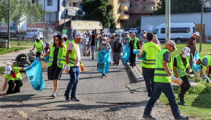 Kayapınar’da Hem sokaklar temizlendi hem geri dönüşüm bilinci güçlendirildi