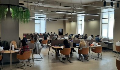 Sıcaklara Rağmen Ders Çalışmanın Adresi Oldu: Dicle Üniversitesi Kütüphaneleri 24 Saat Açık
