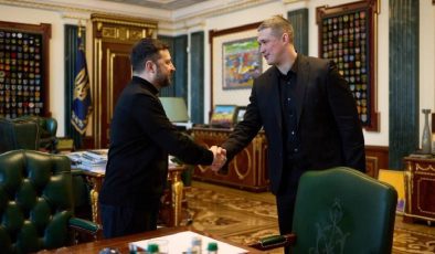 Görevden alınan Ukrayna Savunma Bakanı, Zelenskiy’nin yeni görev teklifini reddetti