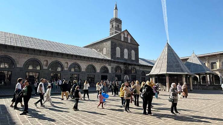 Diyarbakır turizmde yükselişini sürdürüyor: 6 ayda 1 milyonun üzerinde ziyaretçi