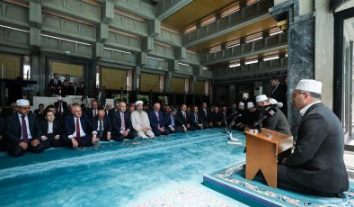 TBMM Camii’nde 15 Temmuz şehitleri için Mevlid-i Şerif programı düzenlendi