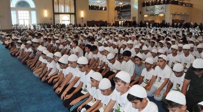 On binlerce çocuğu namaz sevgisiyle buluşturacak program yeniden başlıyor