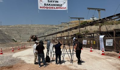 Diyarbakır’da Bakan Programı Öncesi Basın Mensuplarının Çalışma Koşulları Gündemde