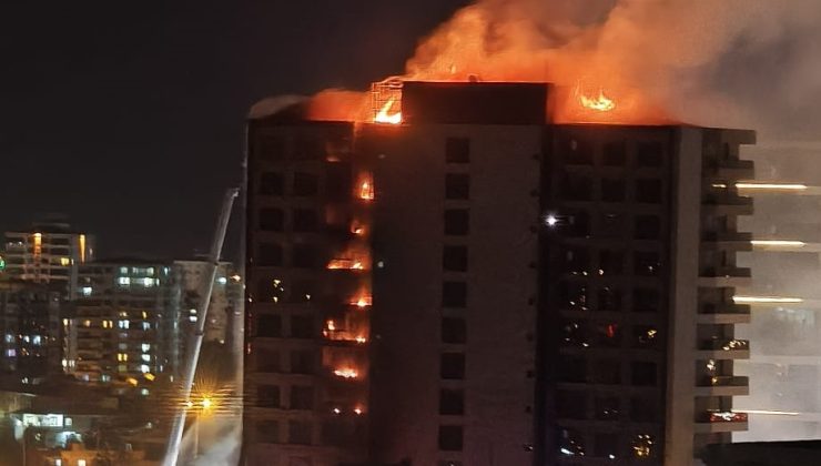 Diyarbakır’da 12 katlı plazanda korkutan yangının bilançosu