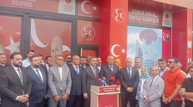 MHP Diyarbakır’da bayrak değişimi: Arslan görevi Özcoşkun’a devretti