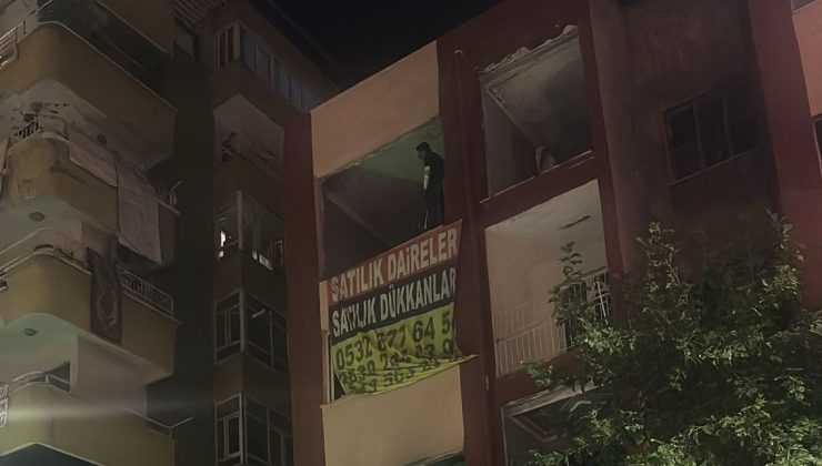 Diyarbakır’da Metruk binanın çatısına çıkan şahıs ikna edildi