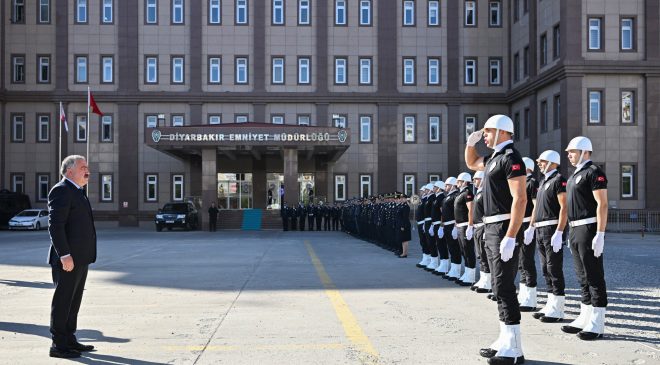 Diyarbakır Emniyet Müdürü Murat Mutlu görev başı yaptı