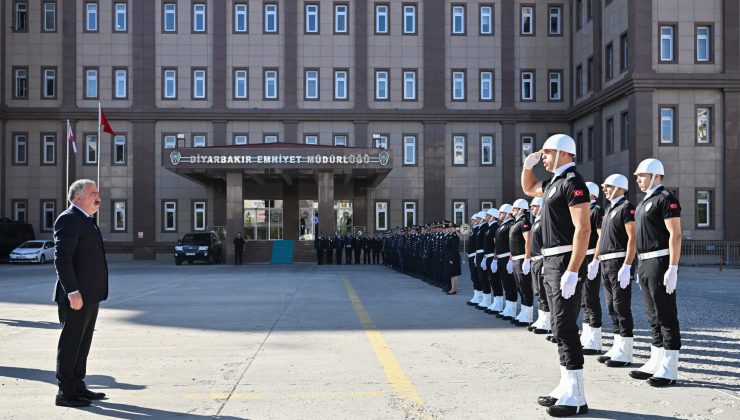 Diyarbakır Emniyet Müdürü Murat Mutlu görev başı yaptı